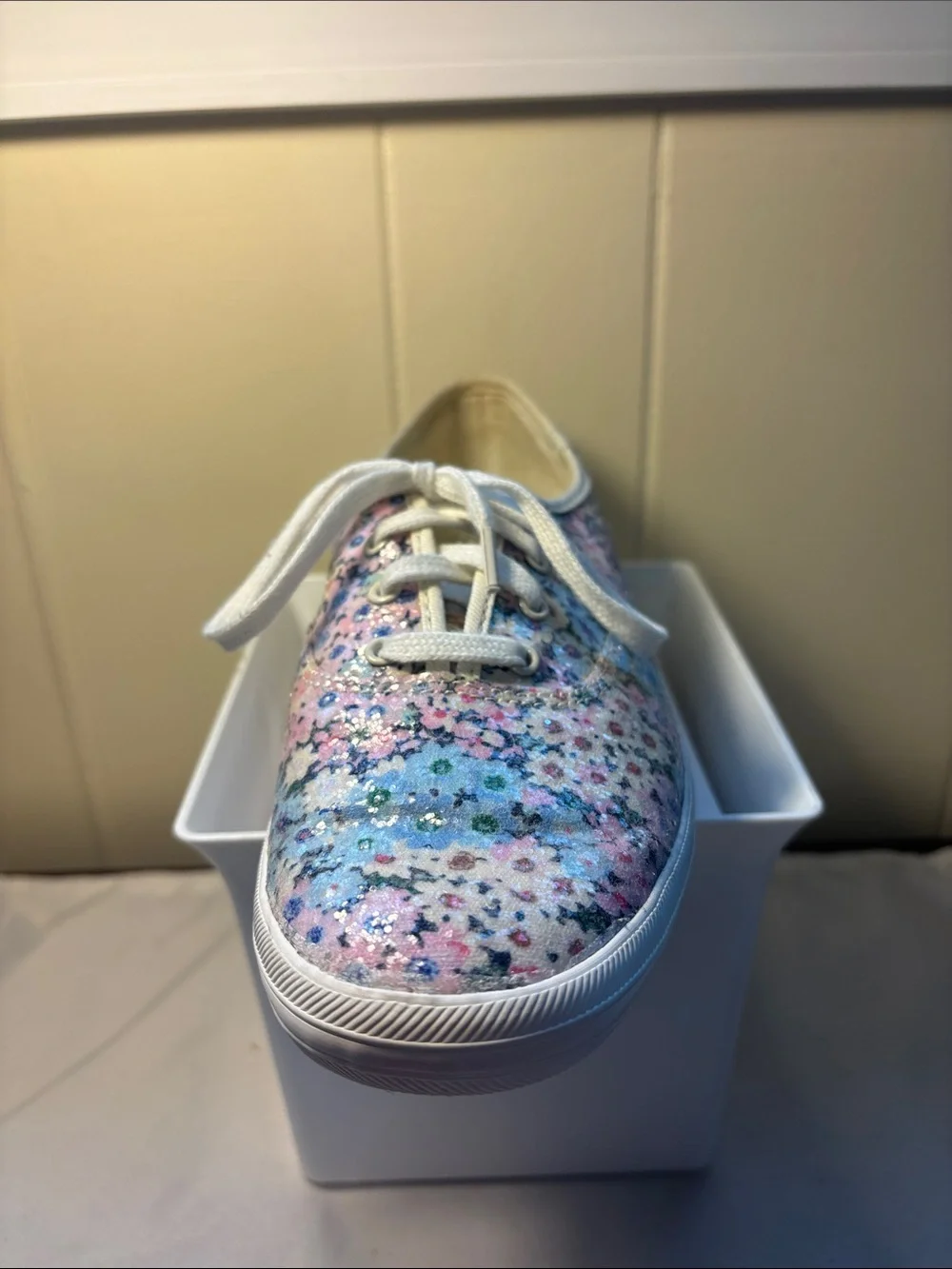 EUC Keds x Kate Spade Daisy Garden Glitter Sneakers Size 8